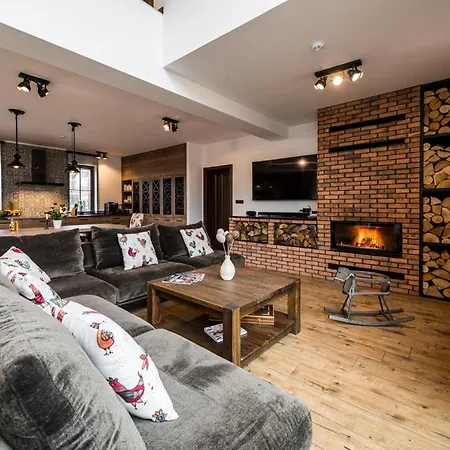 Villa Wrony27a